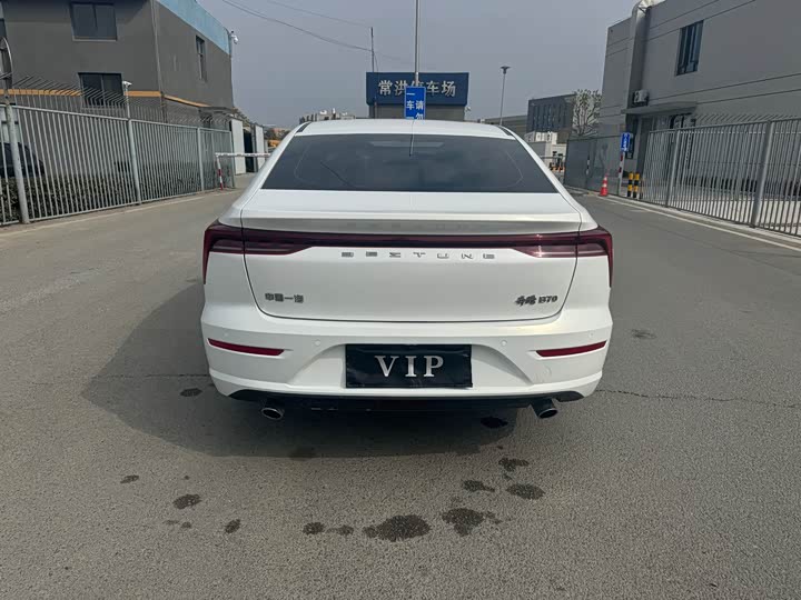 Фото 10 - Bestune B70