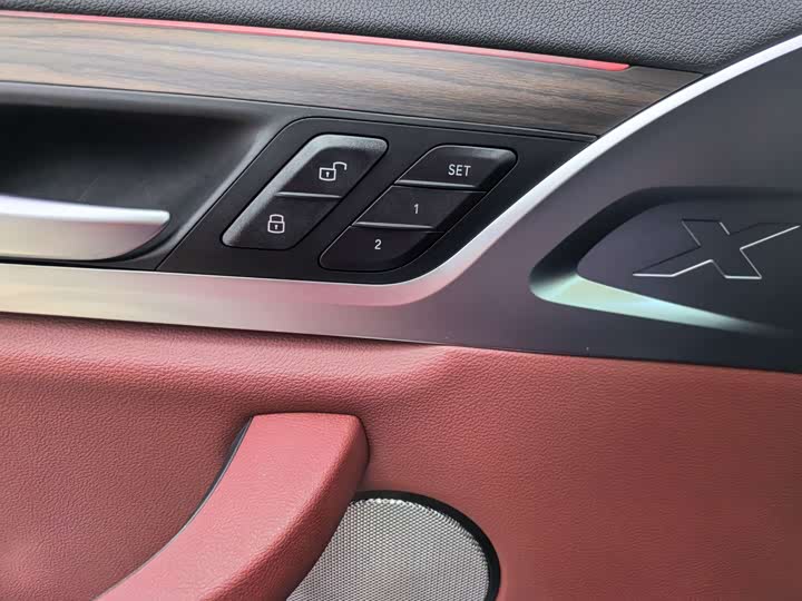 Фото 12 - BMW X3