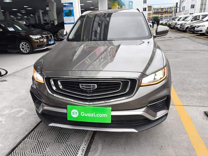 Фото 3 - Geely Atlas