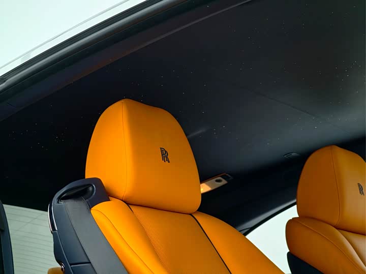 Фото 13 - Rolls-Royce Wraith