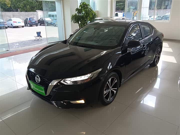 Фото 2 - Nissan Sylphy