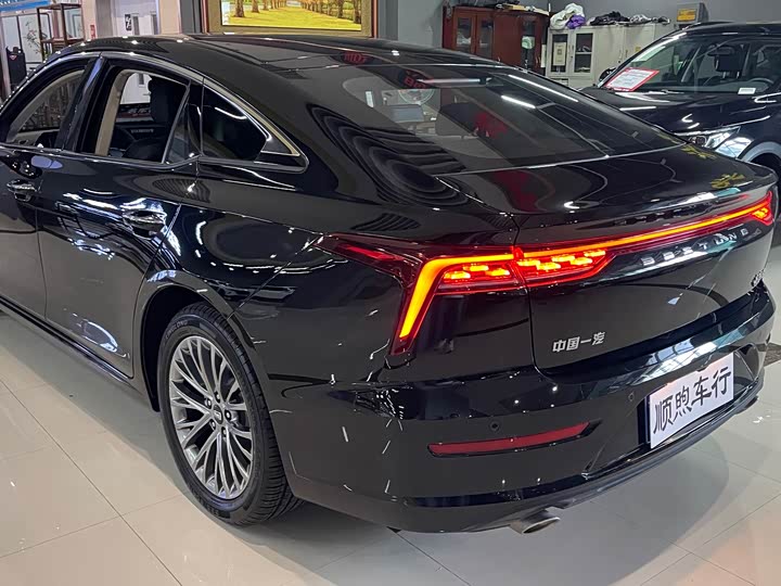 Фото 6 - Bestune B70