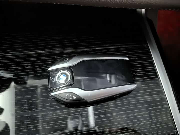 Фото 34 - BMW 7 Series