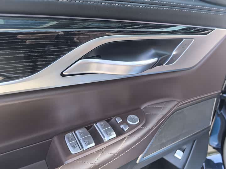 Фото 7 - BMW 7 Series