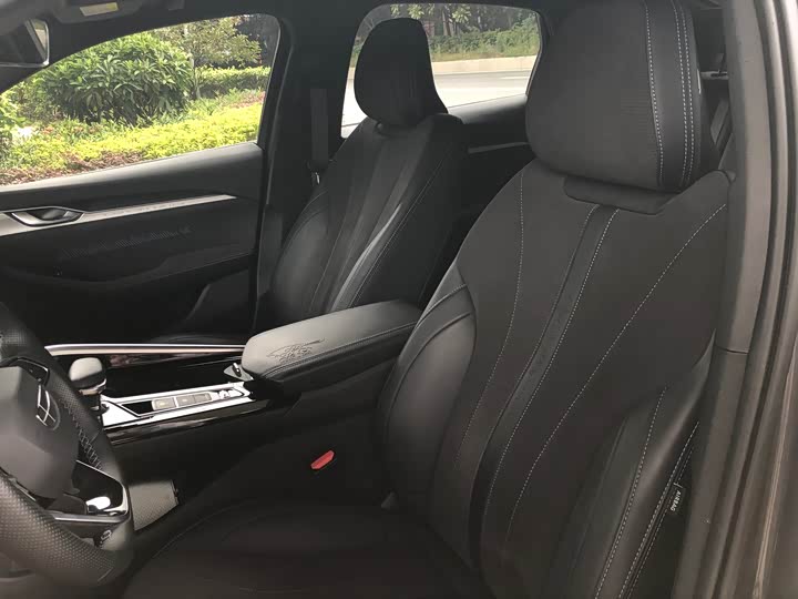 Фото 18 - Geely Preface