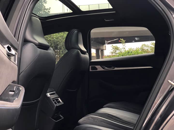 Фото 29 - Geely Preface