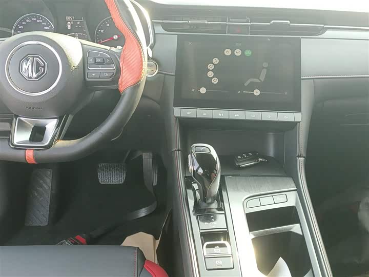 Фото 13 - MG Motor 6