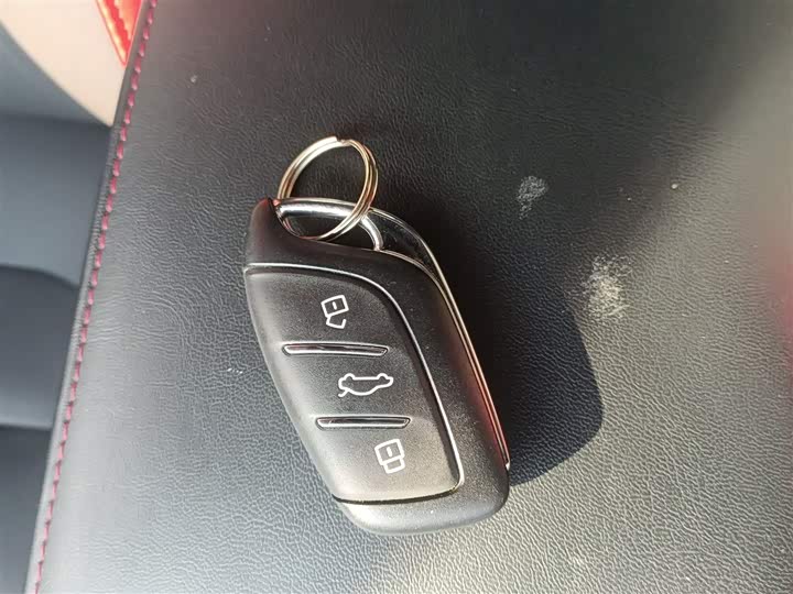 Фото 9 - MG Motor 6