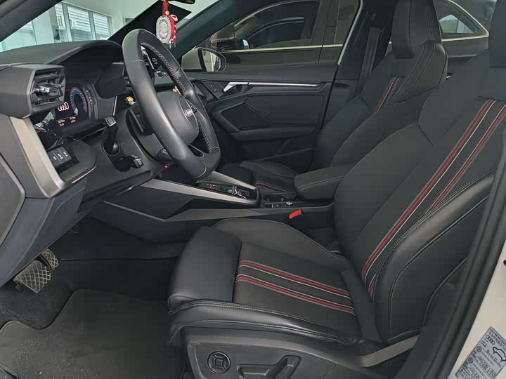 Фото 11 - Audi A3