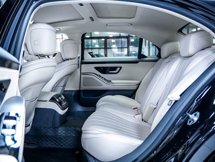 Фото 6 - Mercedes-Benz S-Class