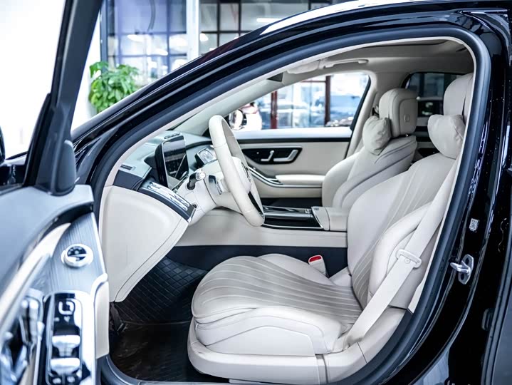 Фото 8 - Mercedes-Benz S-Class