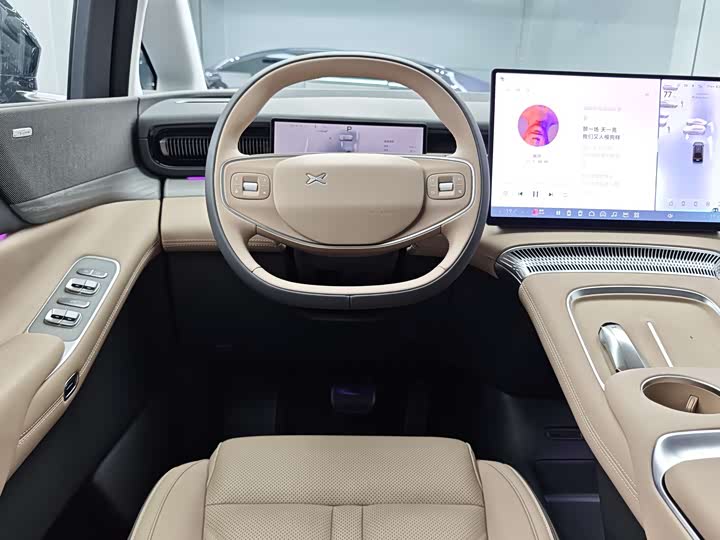 Фото 12 - XPeng X9