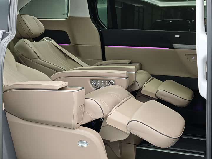 Фото 15 - XPeng X9