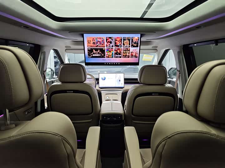 Фото 22 - XPeng X9