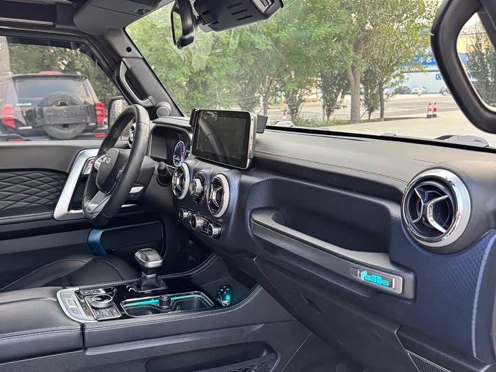 Фото 12 - BAIC Beijing BJ40