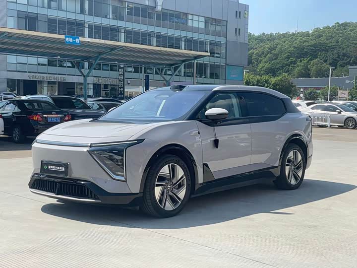 Фото 1 - HiPhi Y