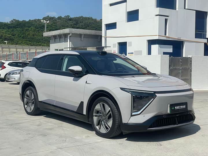 Фото 3 - HiPhi Y