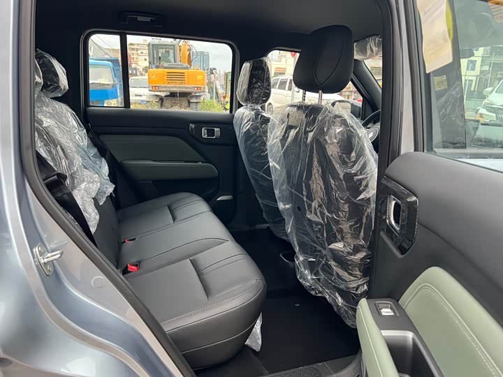 Фото 14 - Baojun Yep Plus