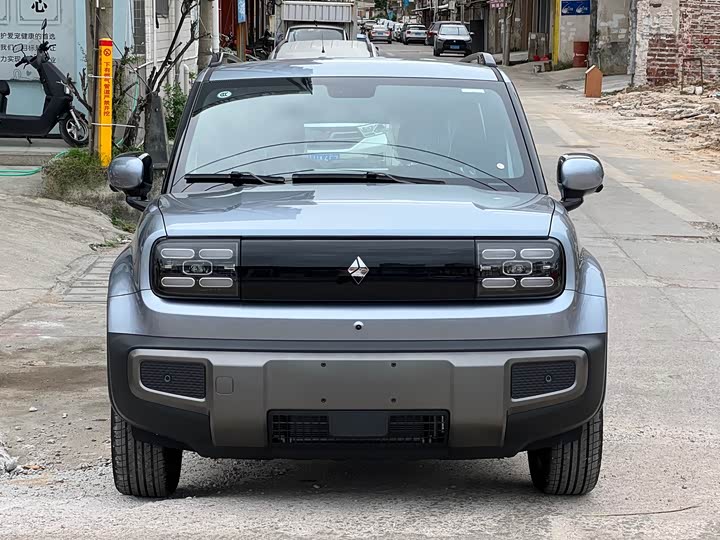 Фото 2 - Baojun Yep Plus