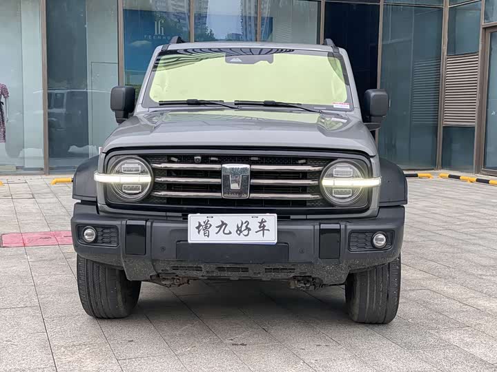 Фото 2 - Tank 300