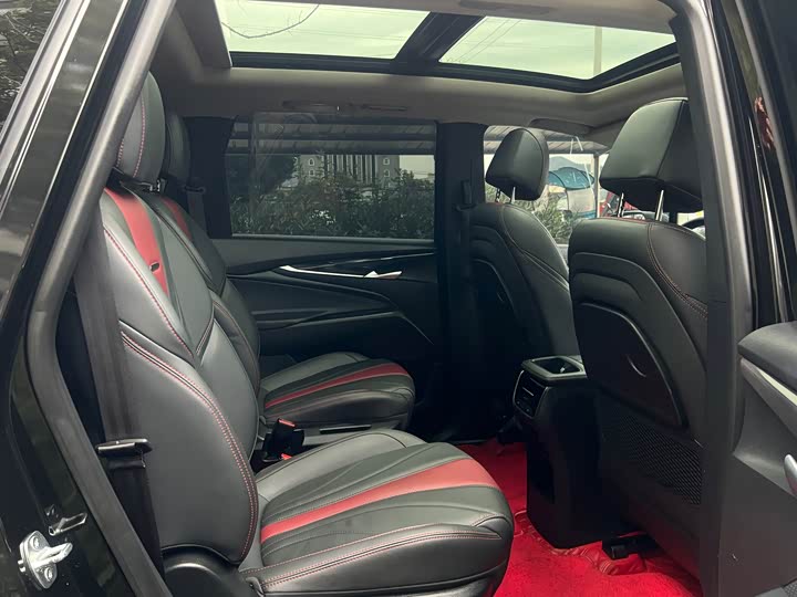 Фото 17 - Maxus G50