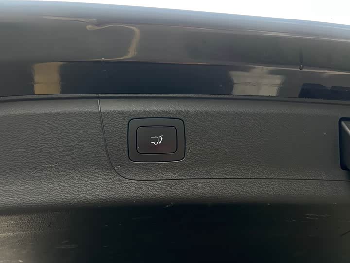 Фото 22 - Maxus G50