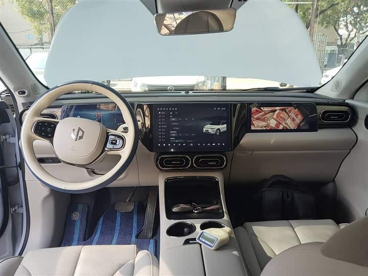 Фото 10 - Leapmotor C11