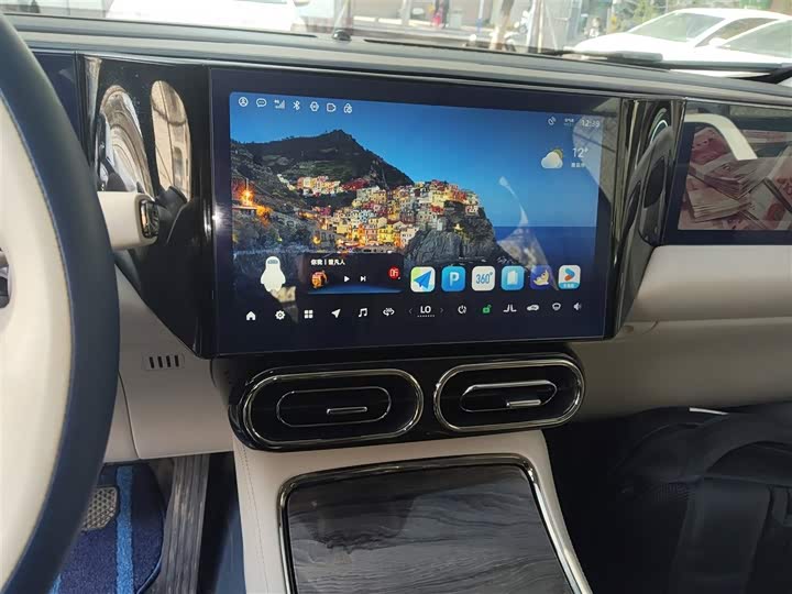 Фото 13 - Leapmotor C11