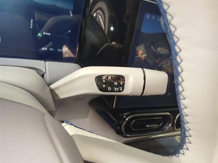 Фото 14 - Leapmotor C11