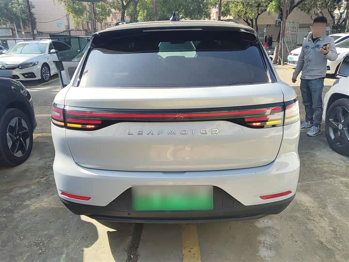 Фото 6 - Leapmotor C11