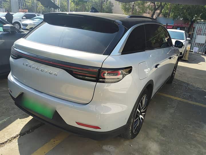 Фото 7 - Leapmotor C11