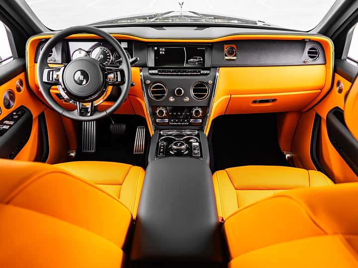 Фото 12 - Rolls-Royce Cullinan