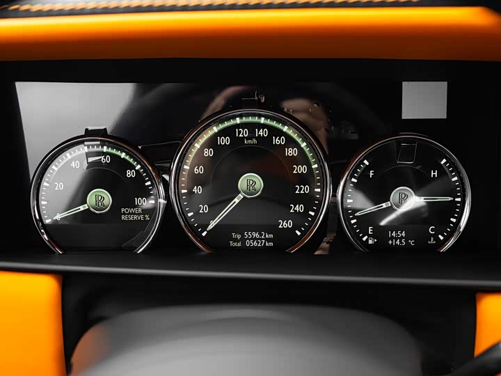 Фото 13 - Rolls-Royce Cullinan