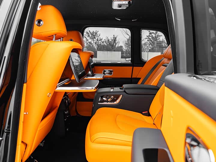 Фото 18 - Rolls-Royce Cullinan