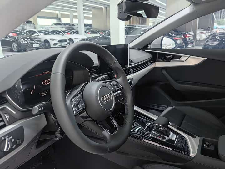 Фото 12 - Audi A5