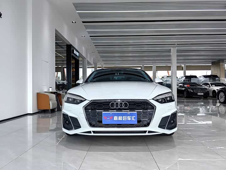 Фото 2 - Audi A5