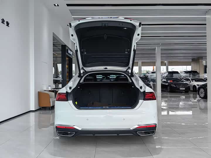 Фото 33 - Audi A5