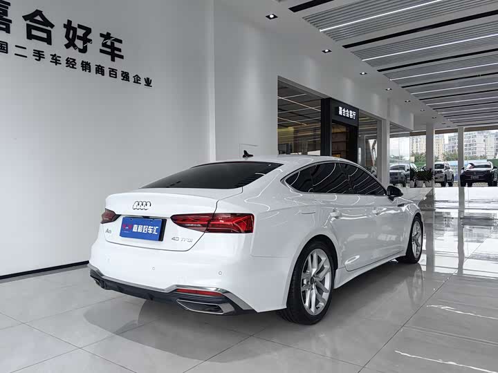 Фото 34 - Audi A5