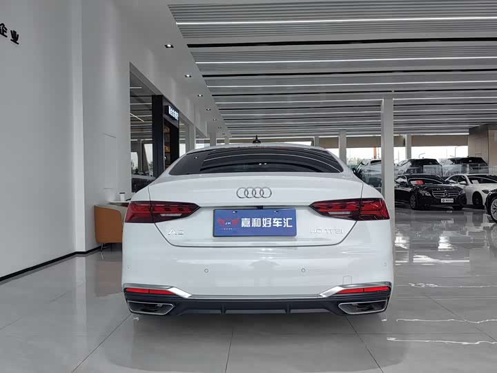 Фото 35 - Audi A5