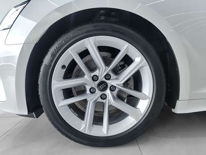 Фото 4 - Audi A5