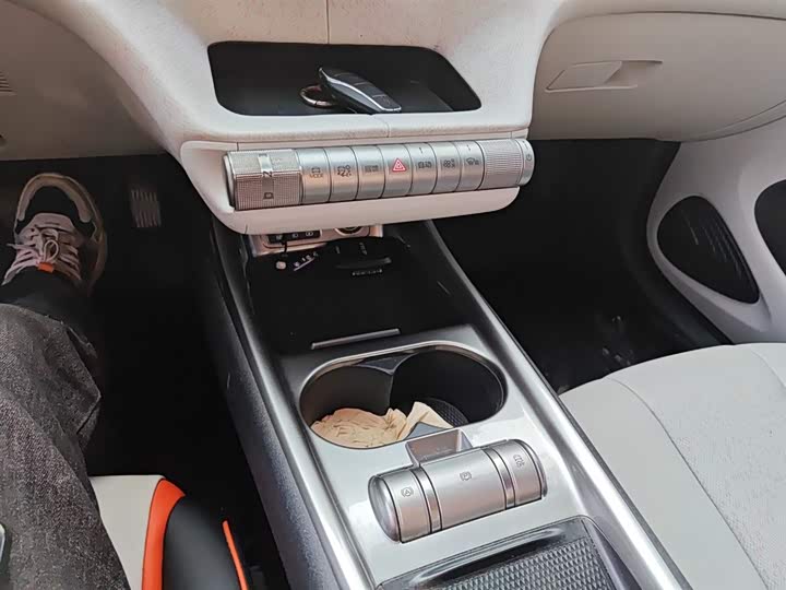 Фото 14 - BYD Dolphin