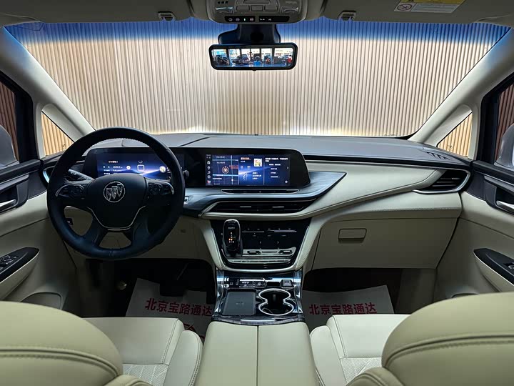 Фото 10 - Buick GL8 ES