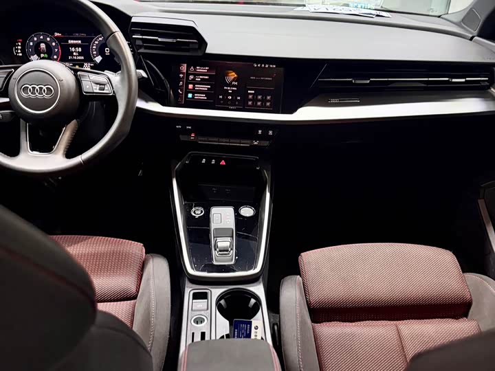 Фото 18 - Audi A3