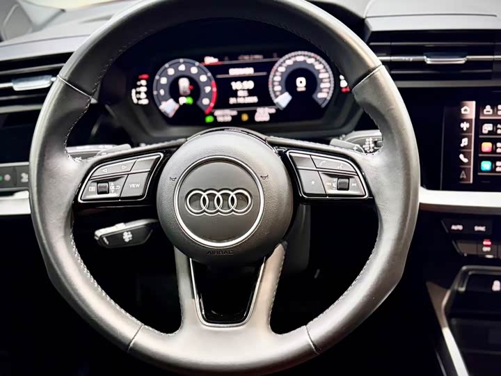 Фото 22 - Audi A3