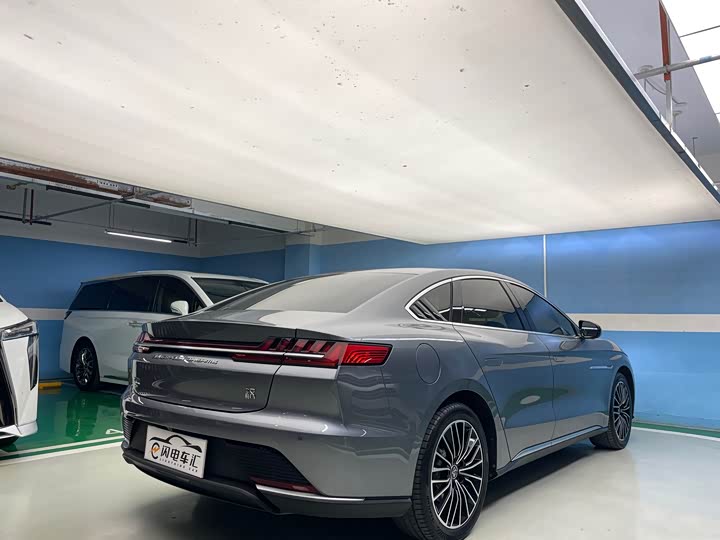 Фото 6 - BYD Han