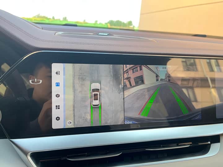 Фото 11 - Geely Monjaro