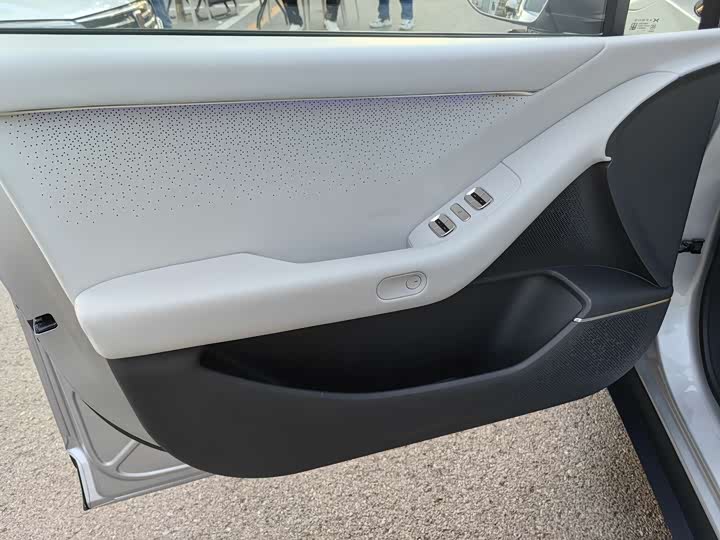 Фото 23 - XPeng F57