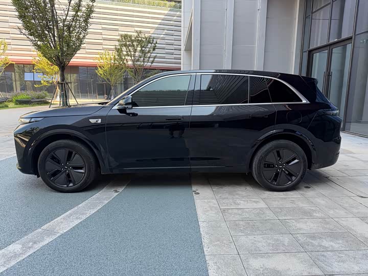 Фото 9 - LiXiang L7