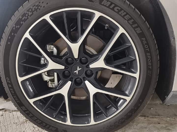 Фото 10 - XPeng F57