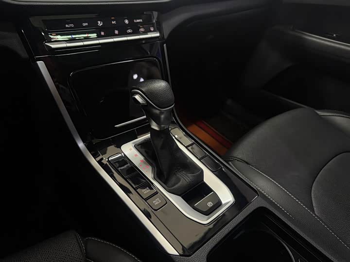 Фото 12 - Kia K3